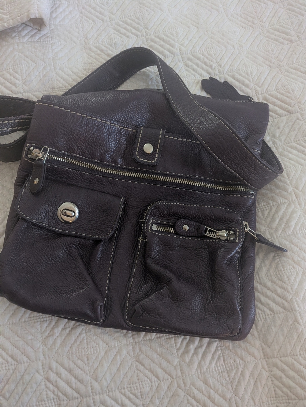 Roots Dark Purple Leather Venetian Messenger Crossbody - Picture 2 of 2